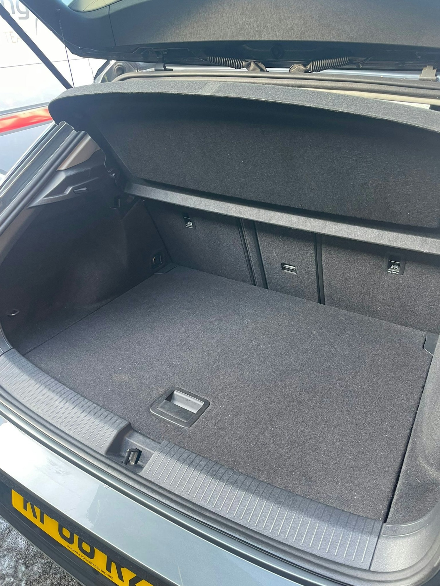 Used Volkswagen T-Roc 2018 for sale - 77249366: Photo 6