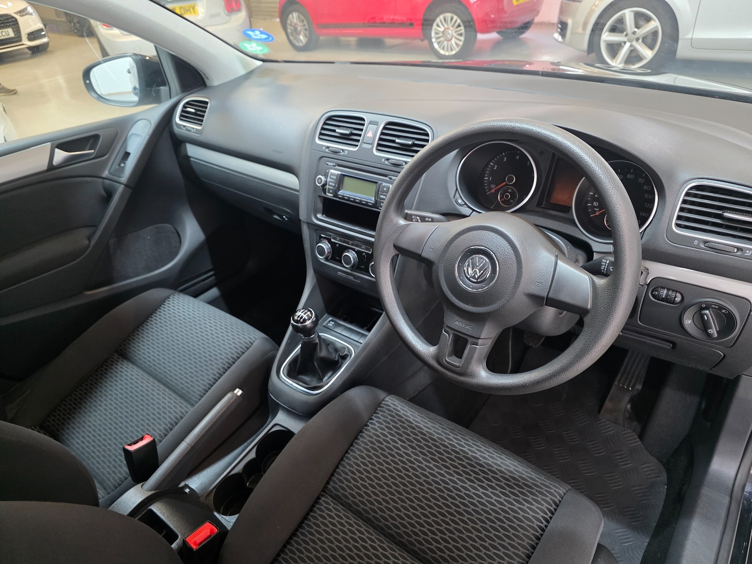 Used Volkswagen Golf 2010 for sale - 76305342: Photo 14