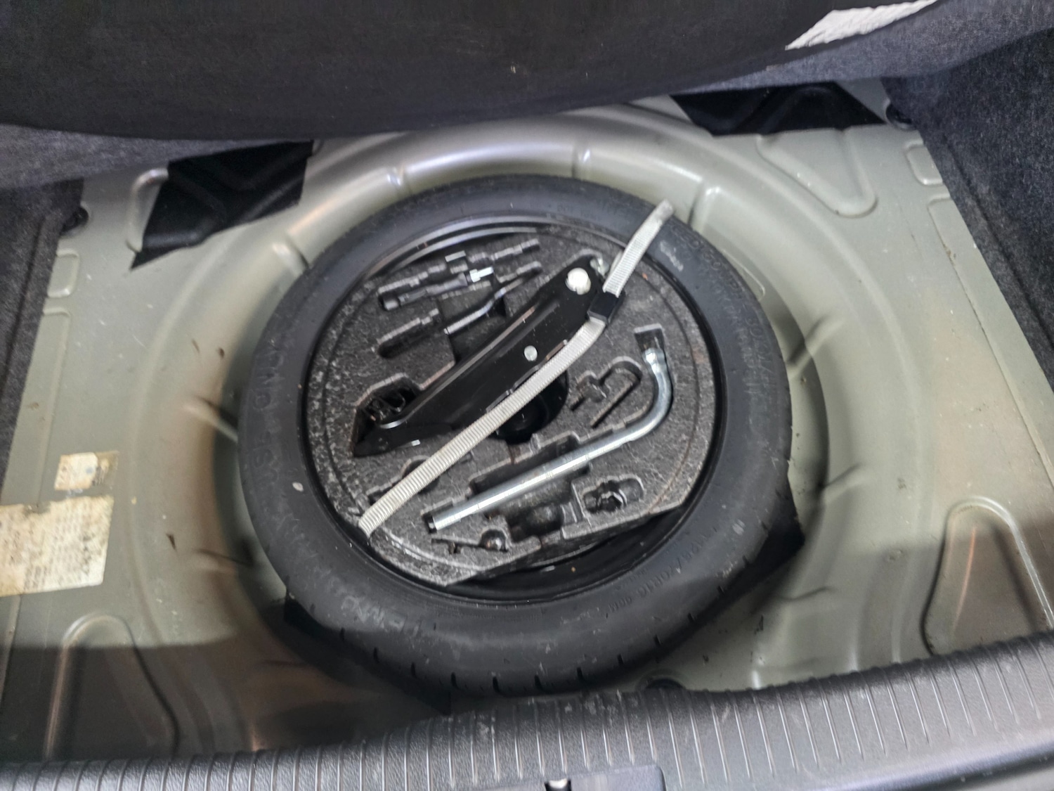 Used Volkswagen Golf 2010 for sale - 76305342: Photo 24