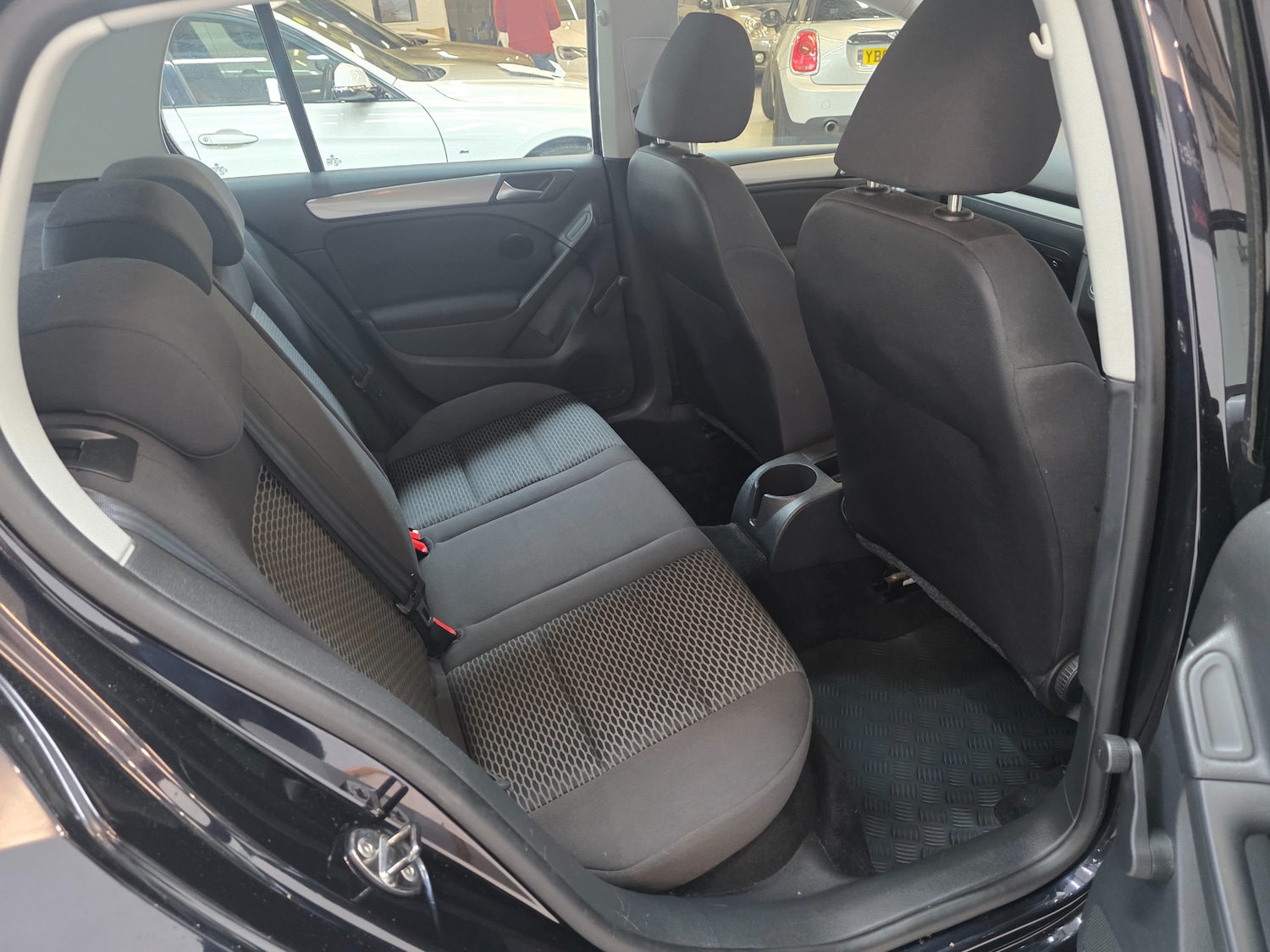 Used Volkswagen Golf 2010 for sale - 76305342: Photo 27