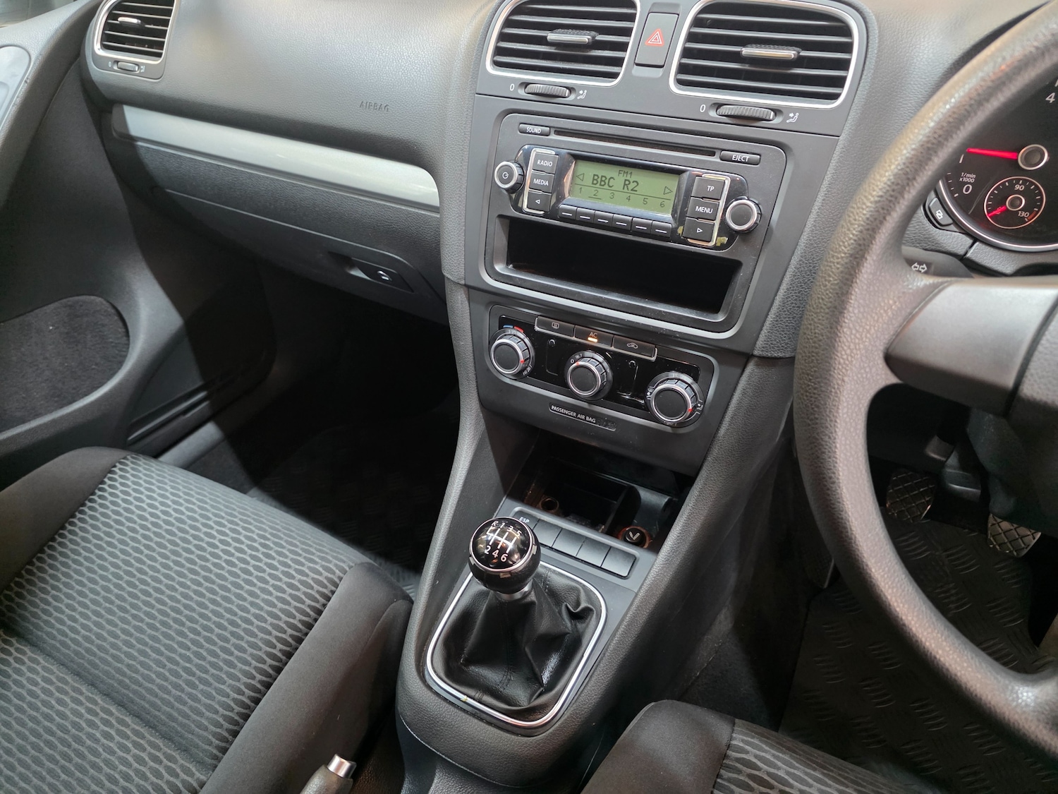 Used Volkswagen Golf 2010 for sale - 76305342: Photo 30