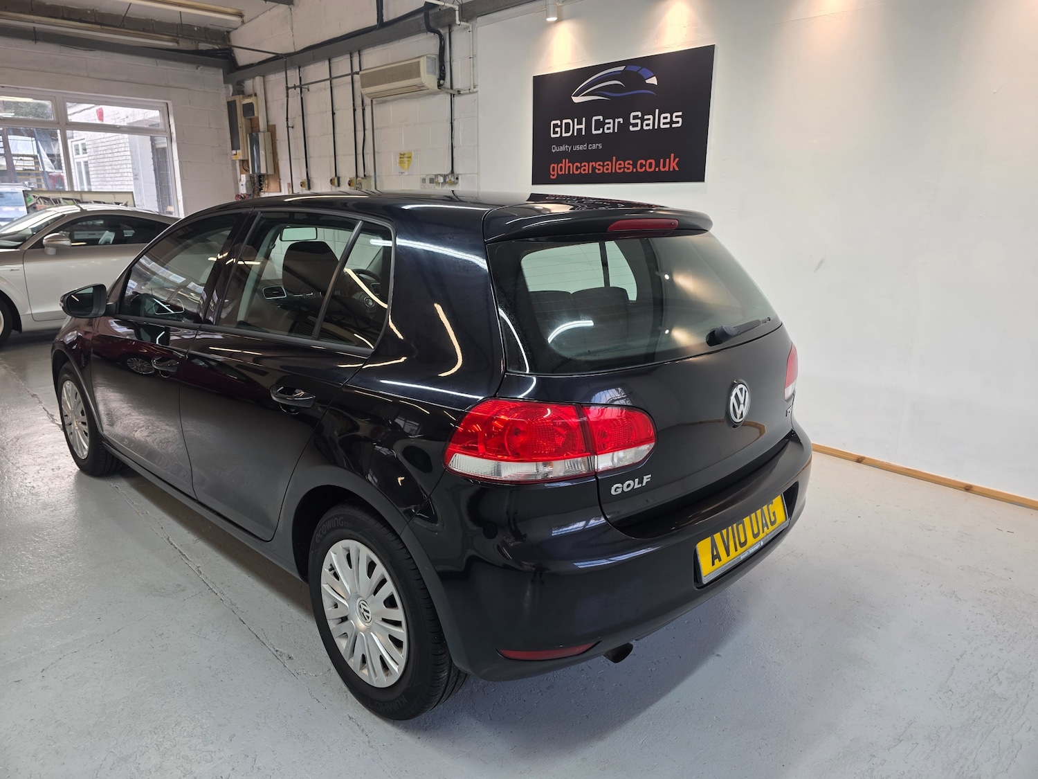 Used Volkswagen Golf 2010 for sale - 76305342: Photo 9