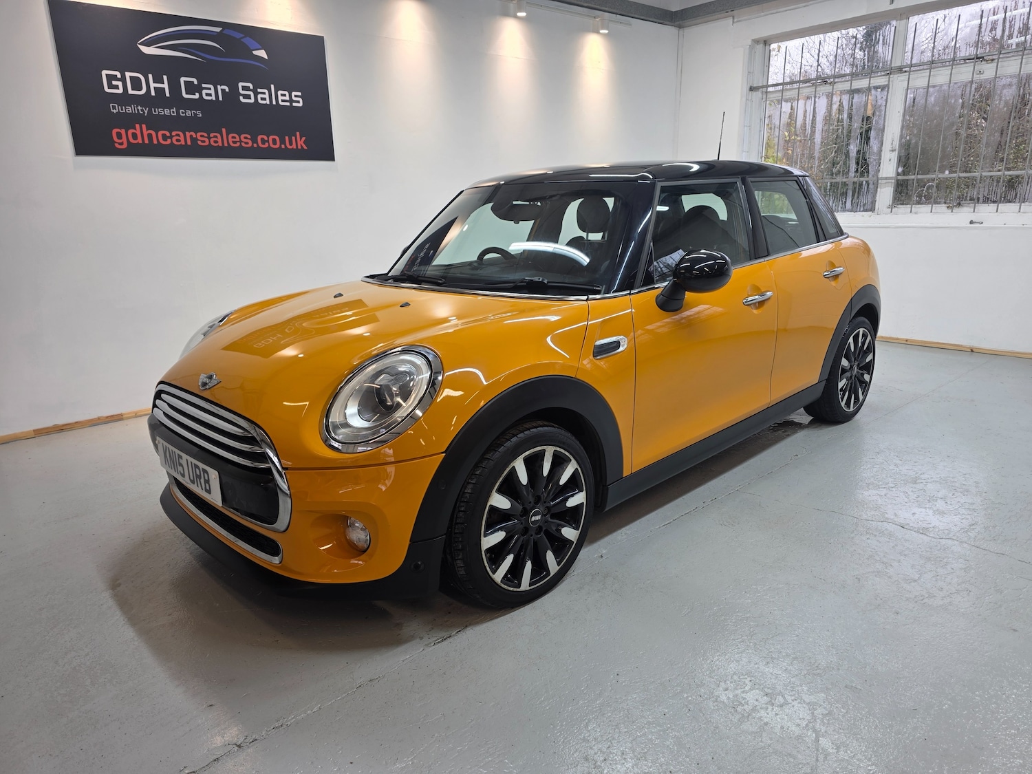Used MINI Hatch 2015 for sale - 76798672: Photo 1