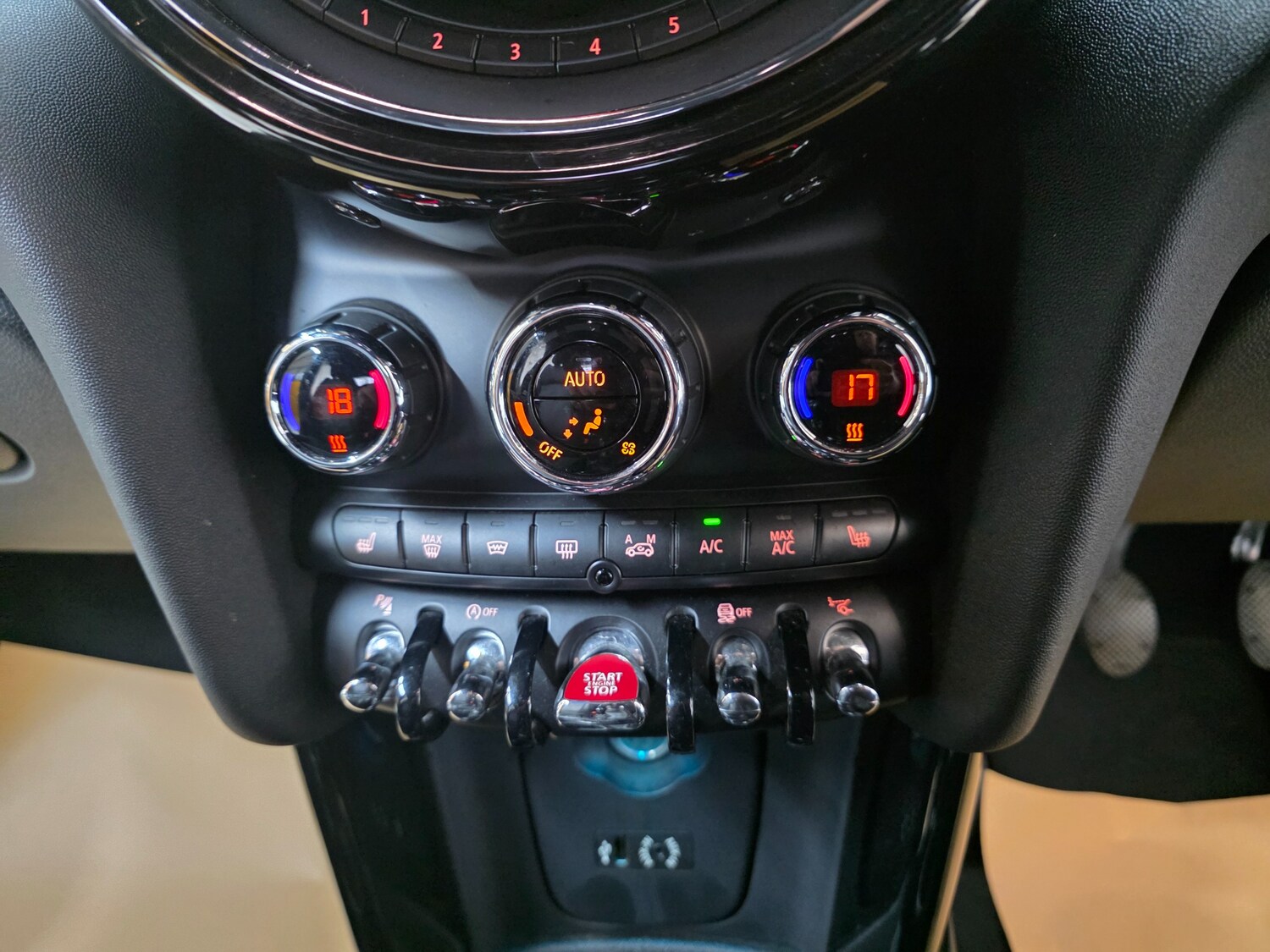 Used MINI Hatch 2015 for sale - 76798672: Photo 12