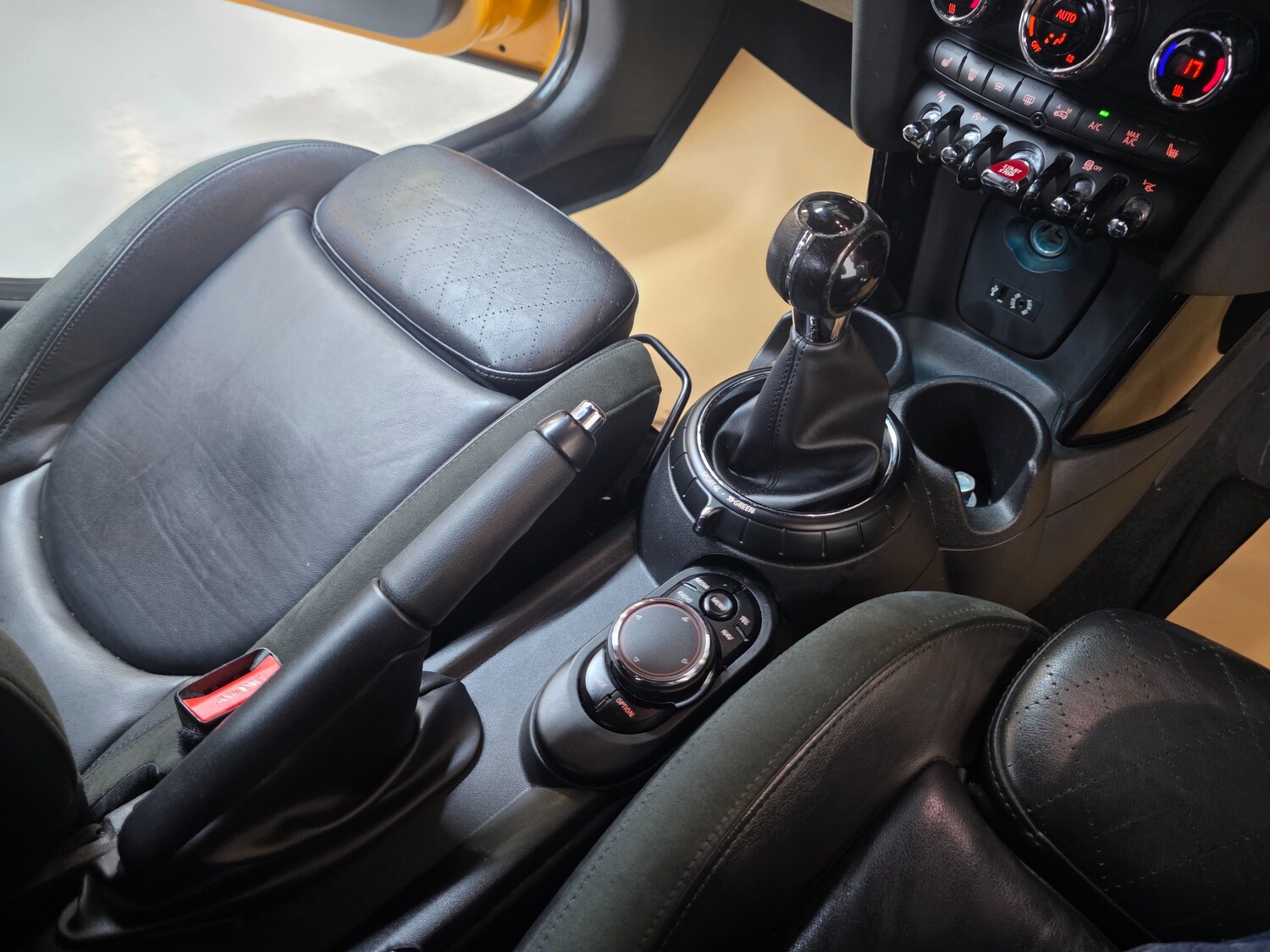 Used MINI Hatch 2015 for sale - 76798672: Photo 18