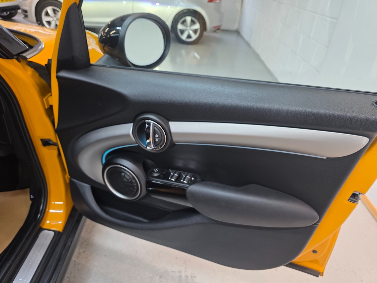 Used MINI Hatch 2015 for sale - 76798672: Photo 25