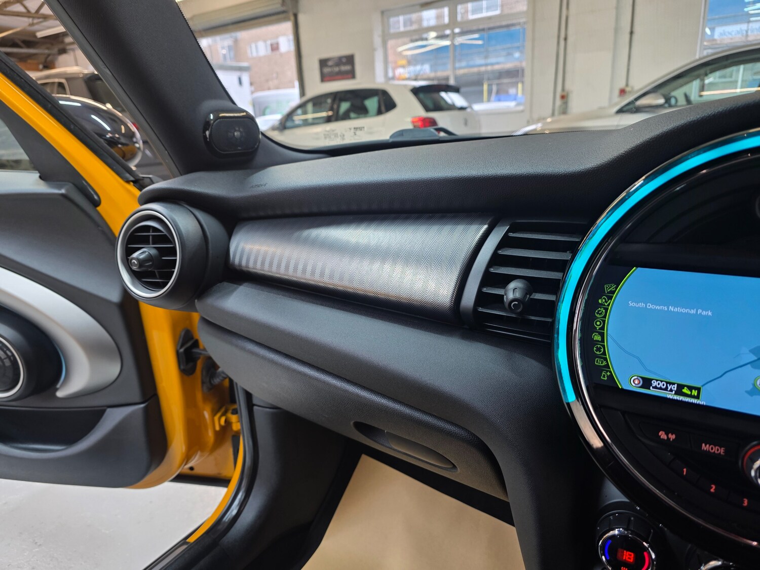 Used MINI Hatch 2015 for sale - 76798672: Photo 38