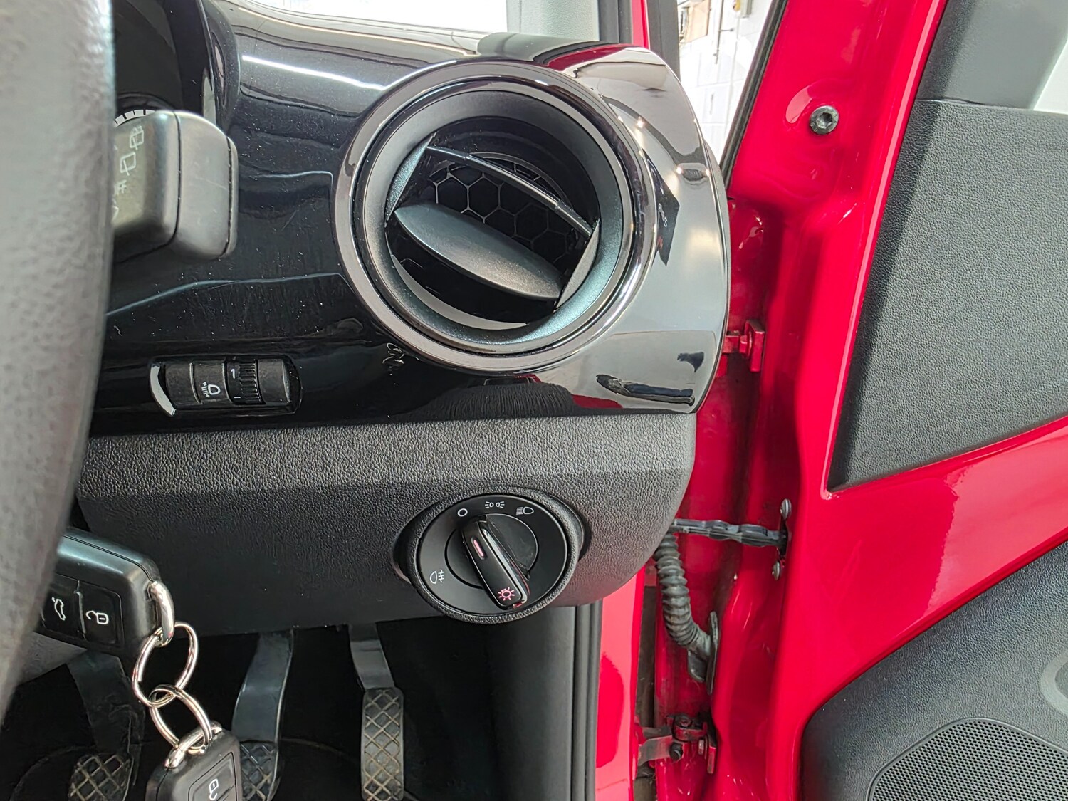 Vehicle 33