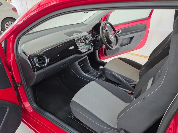 Used Volkswagen up! 2016 for sale - 75754358: Photo 4