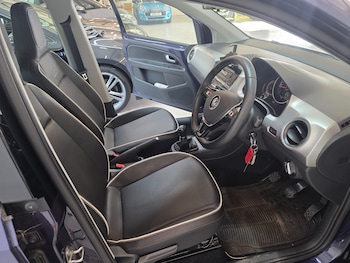 Used Volkswagen up! 2017 for sale - 79130431: Photo