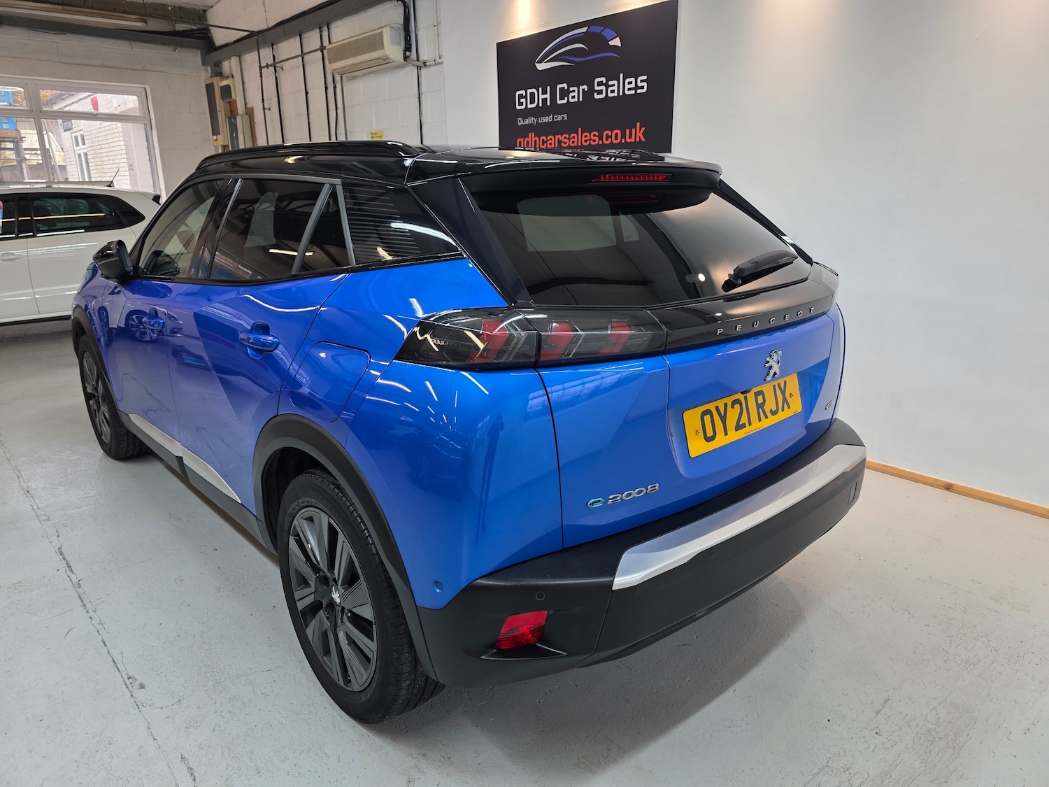 Used Peugeot E-2008 2021 for sale - 76836559: Photo 12