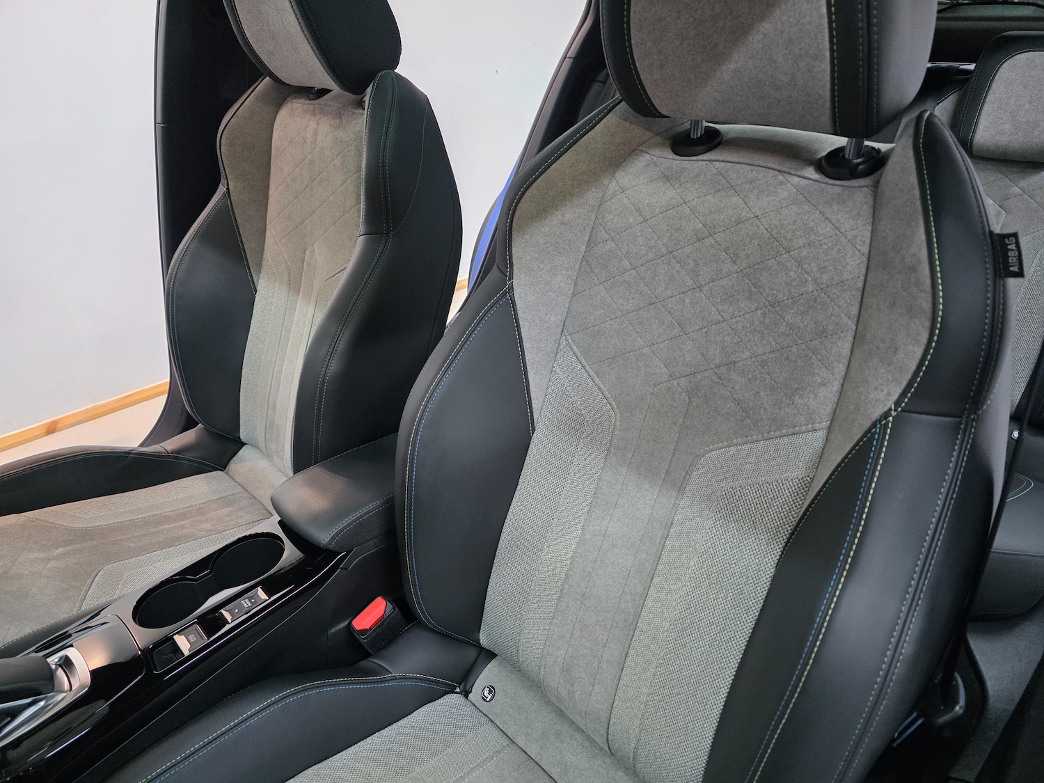 Used Peugeot E-2008 2021 for sale - 76836559: Photo 38