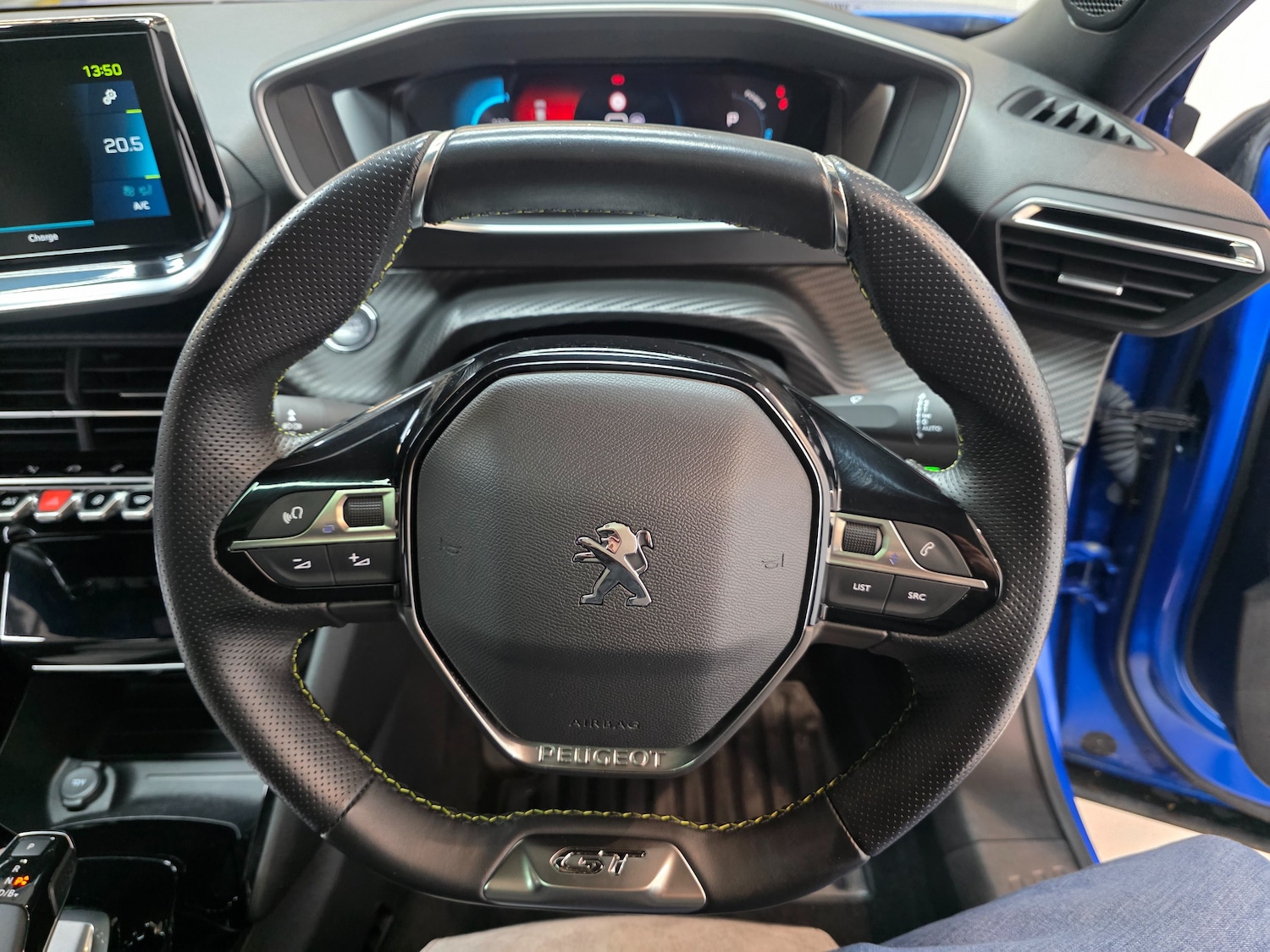Used Peugeot E-2008 2021 for sale - 76836559: Photo 49