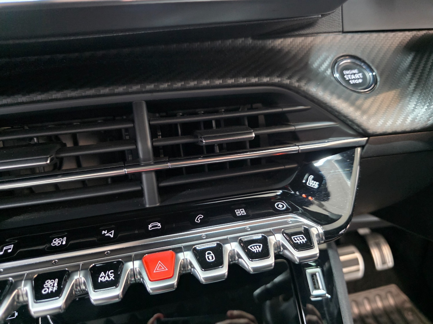 Used Peugeot E-2008 2021 for sale - 76836559: Photo 52