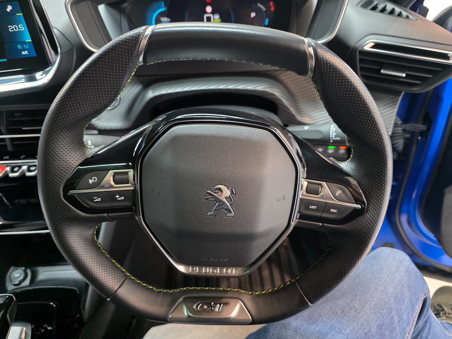 Used Peugeot E-2008 2021 for sale - 76836559: Photo 53