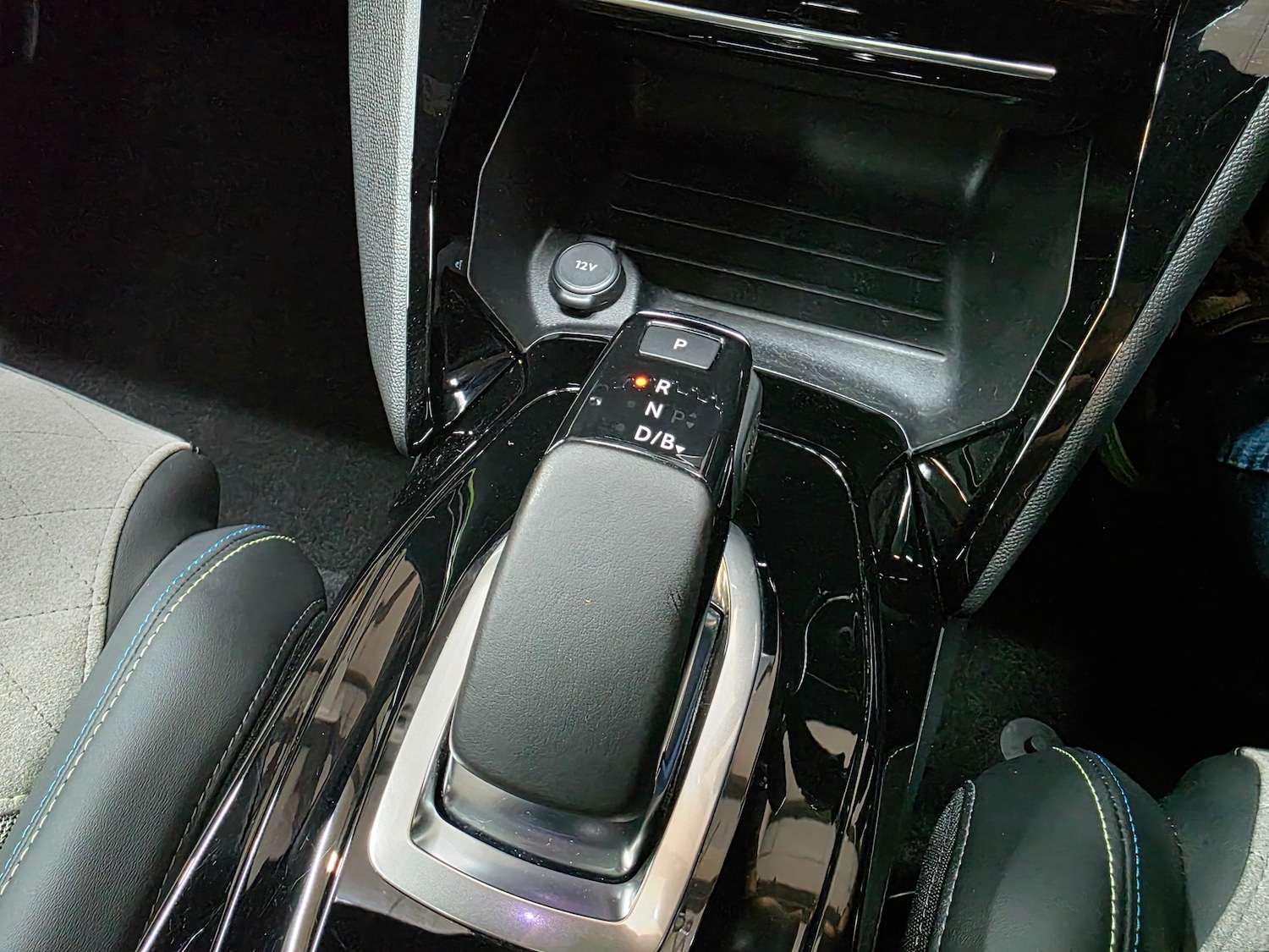 Used Peugeot E-2008 2021 for sale - 76836559: Photo 63