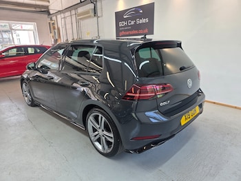 Used Volkswagen Golf 2019 for sale - 78920437: Photo