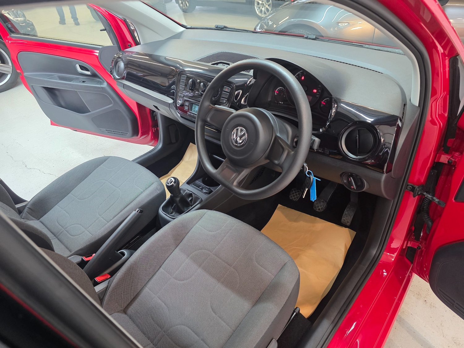 Used Volkswagen up! 2015 for sale - 77493734: Photo 13