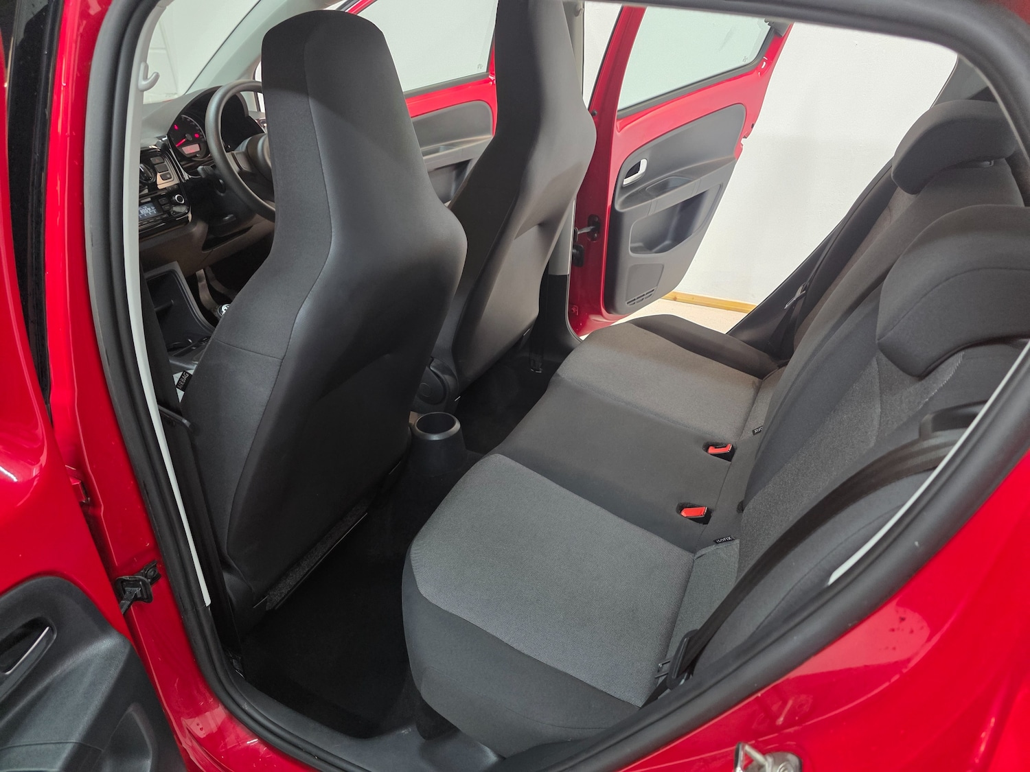 Used Volkswagen up! 2015 for sale - 77493734: Photo 15