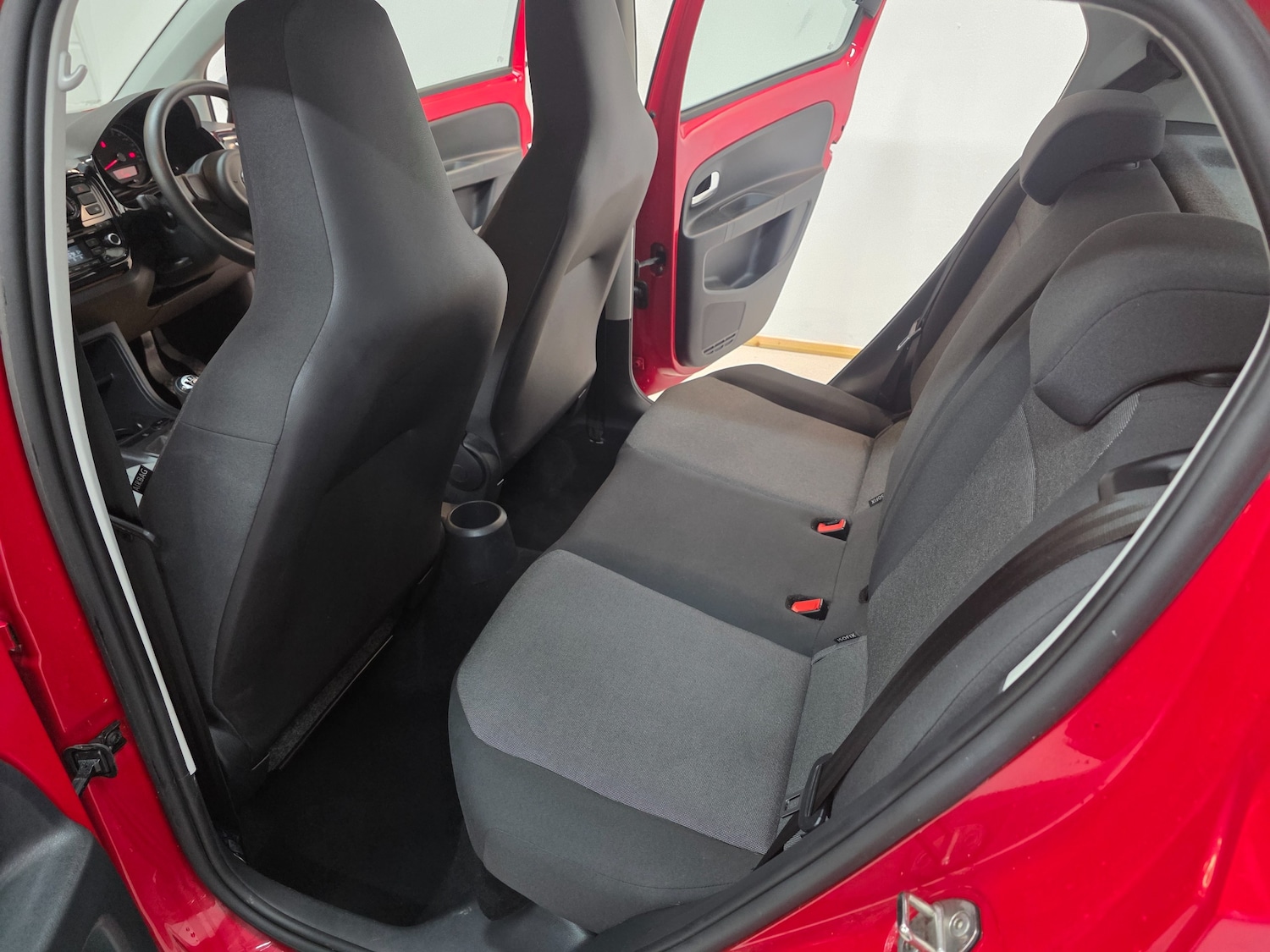 Used Volkswagen up! 2015 for sale - 77493734: Photo 29