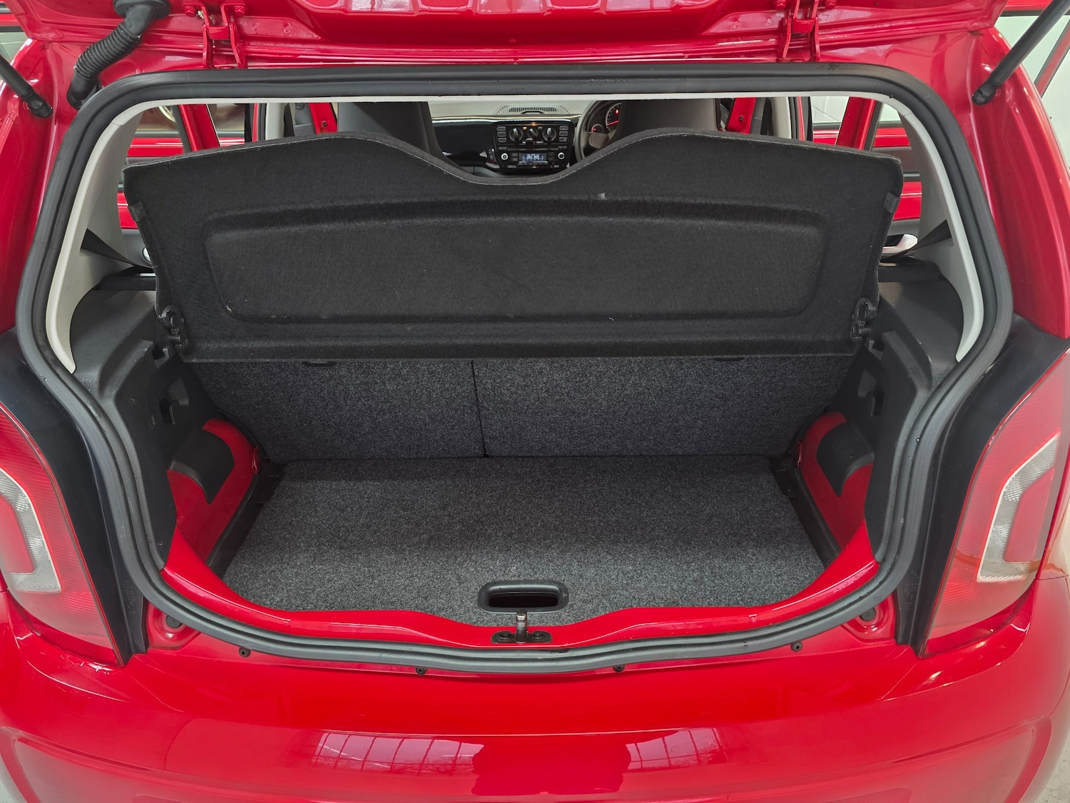 Used Volkswagen up! 2015 for sale - 77493734: Photo 9