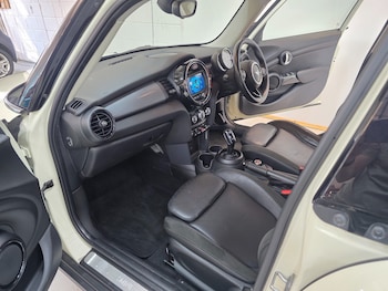 Used MINI Hatch 2018 for sale - 79301592: Photo