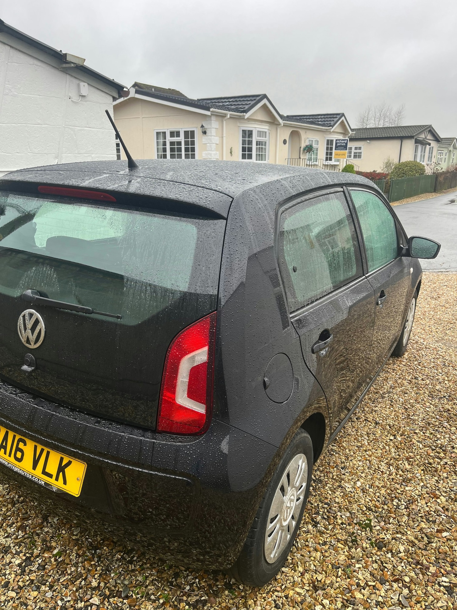 Used Volkswagen up! 2016 for sale - 77408886: Photo 3