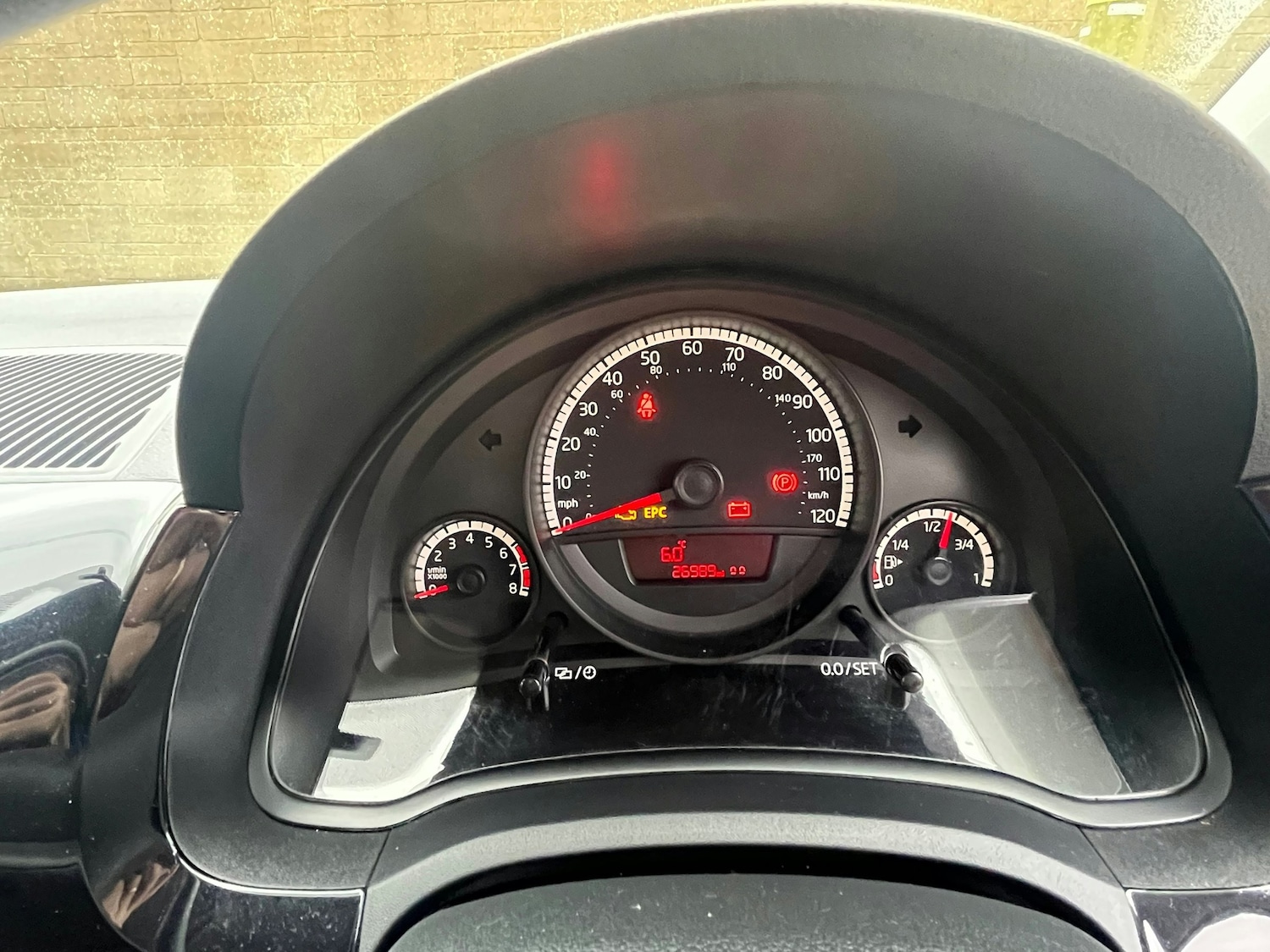 Used Volkswagen up! 2016 for sale - 77408886: Photo 4