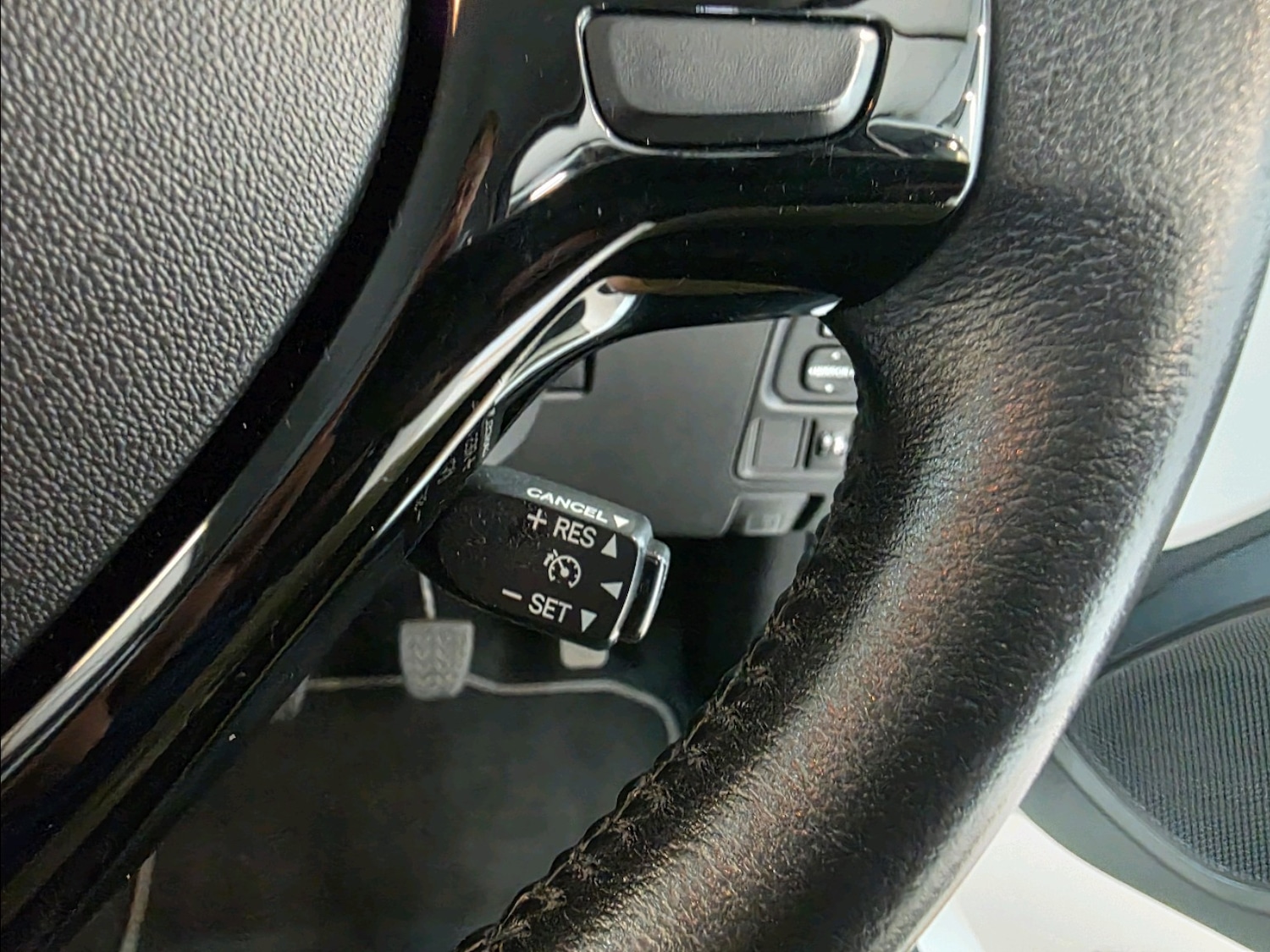 Vehicle 33