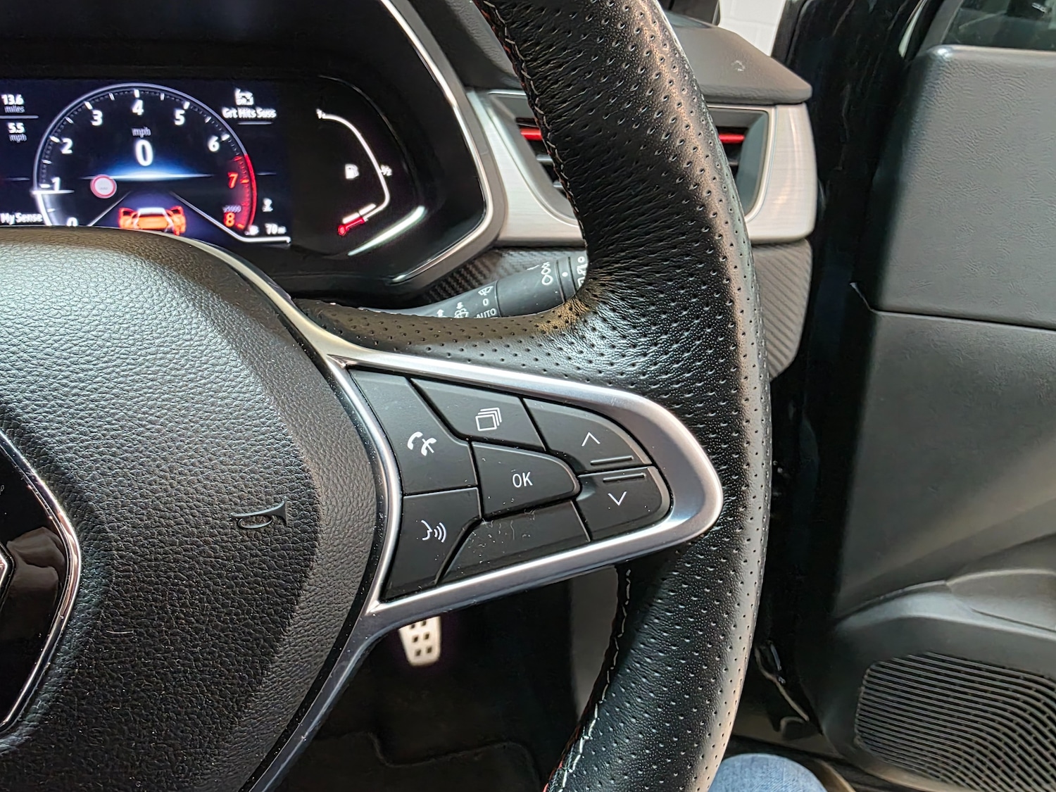 Used Renault Captur 2021 for sale - 77247696: Photo 45