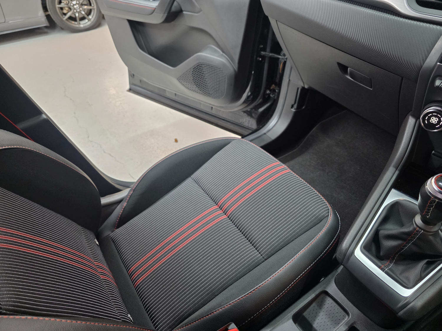 Used Renault Captur 2021 for sale - 77247696: Photo 47