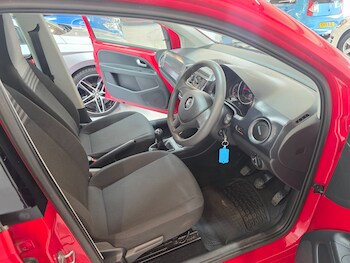 Used Volkswagen up! 2018 for sale - 78300198: Photo