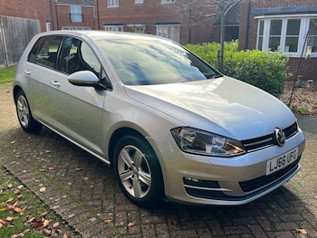 Used Volkswagen Golf 2016 for sale - 76545954: Photo