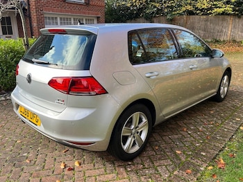 Used Volkswagen Golf 2016 for sale - 76545954: Photo