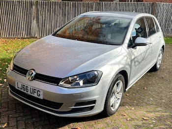 Used Volkswagen Golf 2016 for sale - 76545954: Photo