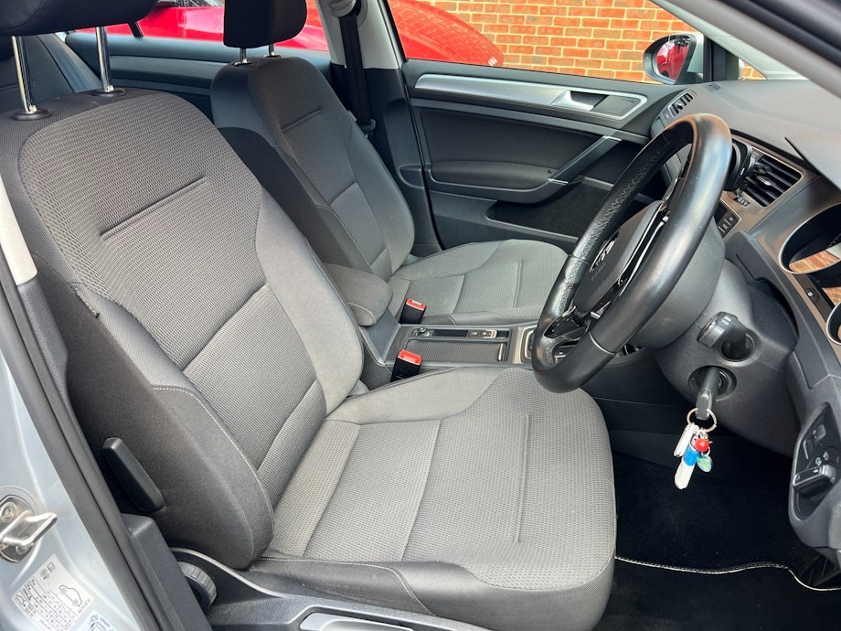 Used Volkswagen Golf 2016 for sale - 76545954: Photo 4