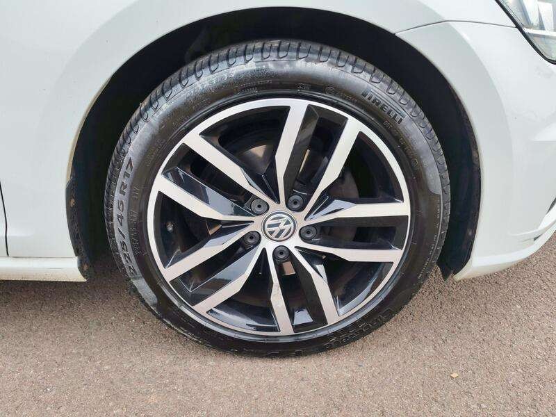 Used Volkswagen Golf 2017 for sale - 76165132: Photo 12
