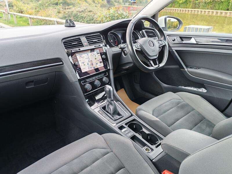 Used Volkswagen Golf 2017 for sale - 76165132: Photo 18