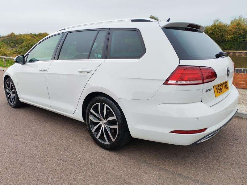 Used Volkswagen Golf 2017 for sale - 76165132: Photo 9