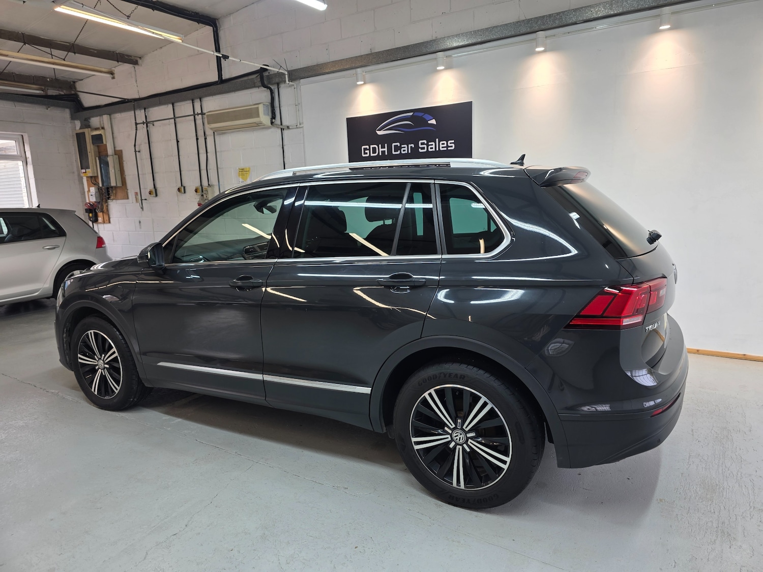 Used Volkswagen Tiguan 2017 for sale - 76819732: Photo 13