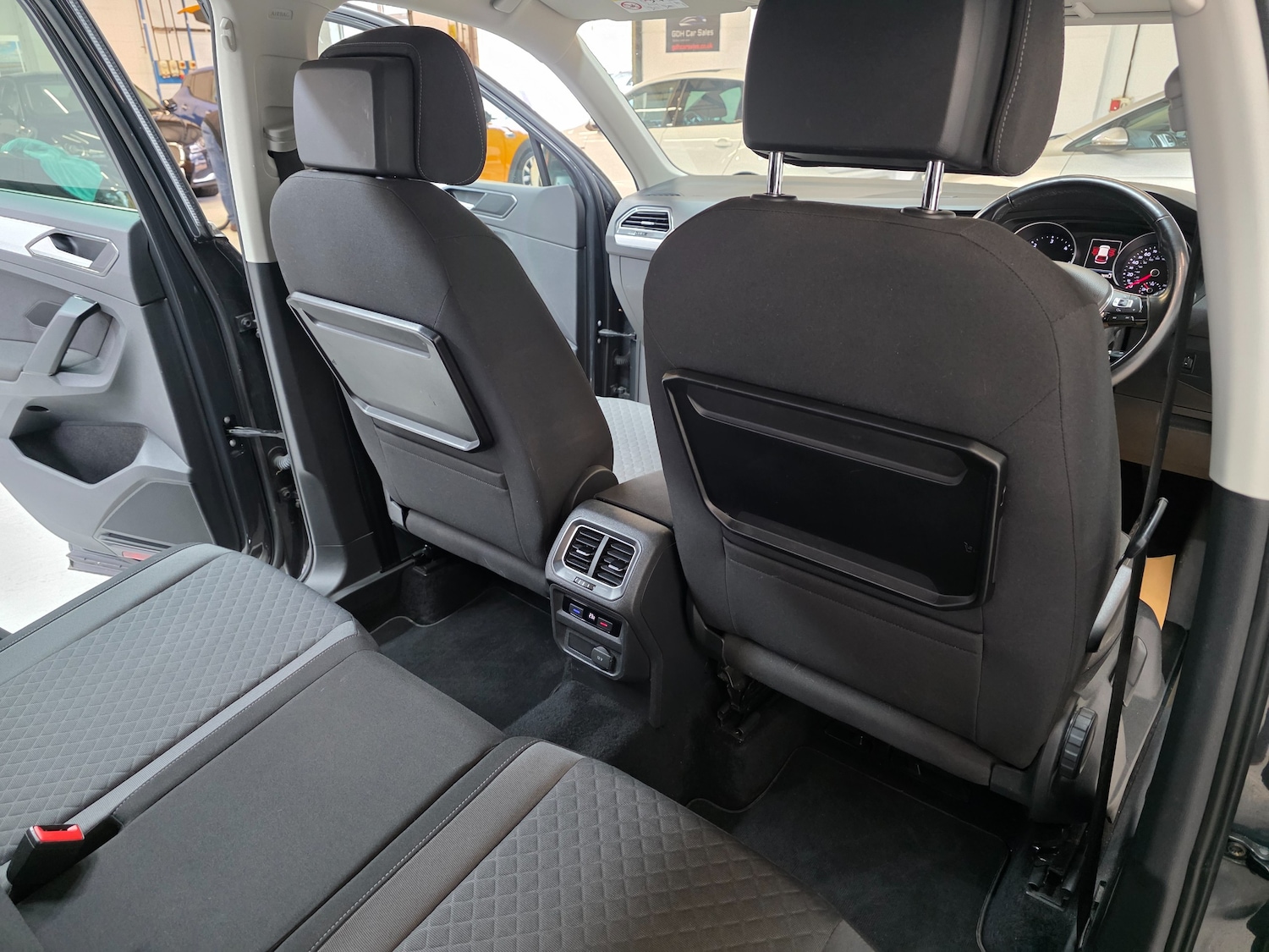 Used Volkswagen Tiguan 2017 for sale - 76819732: Photo 37