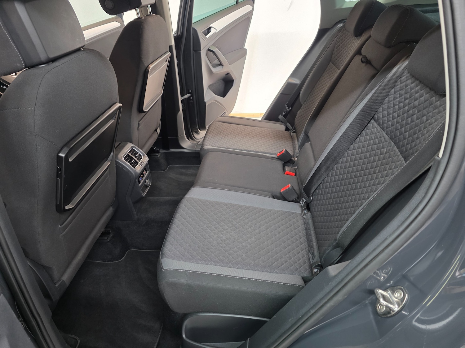 Used Volkswagen Tiguan 2017 for sale - 76819732: Photo 41