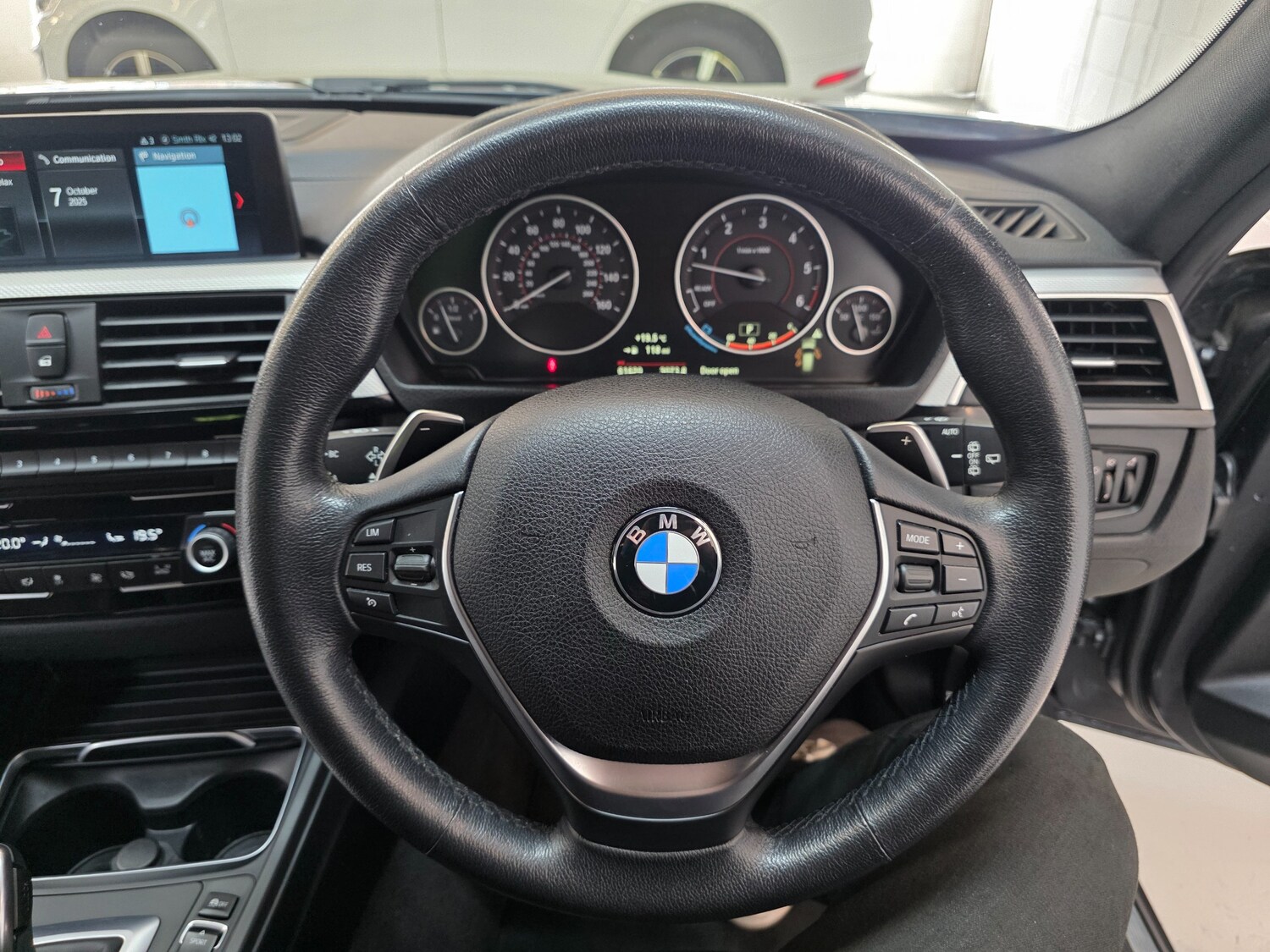 Used BMW 3 Series 2018 for sale - 76174152: Photo 14