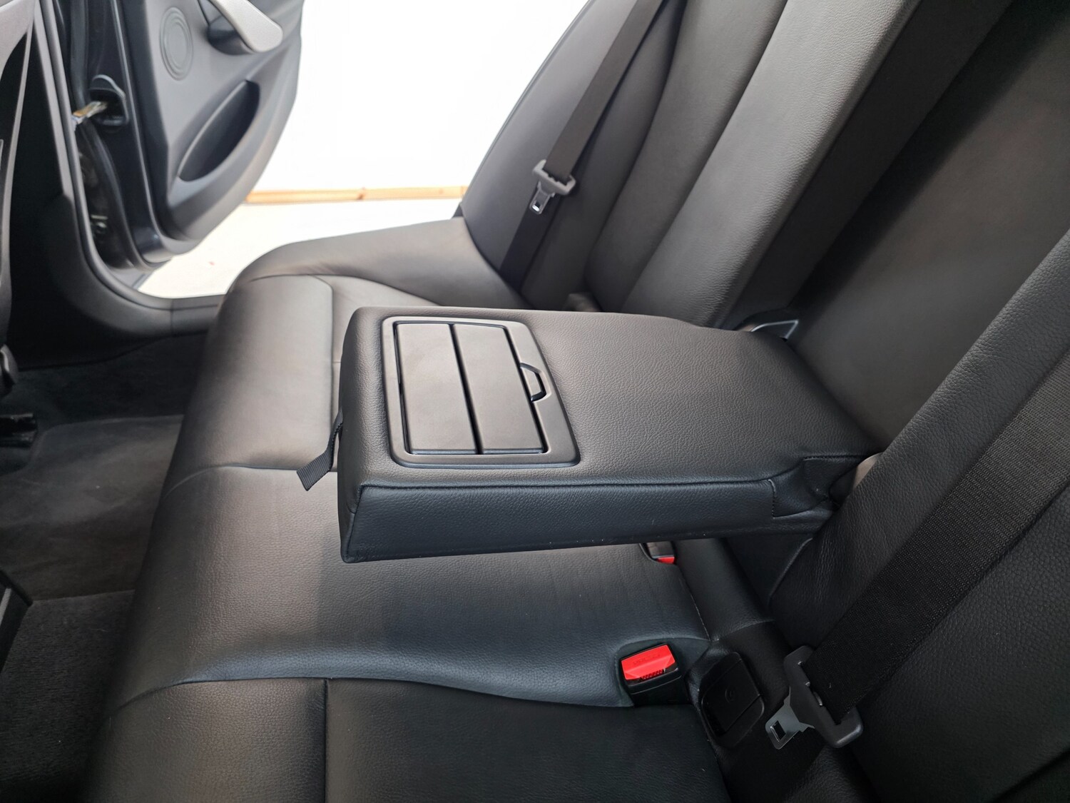 Used BMW 3 Series 2018 for sale - 76174152: Photo 36