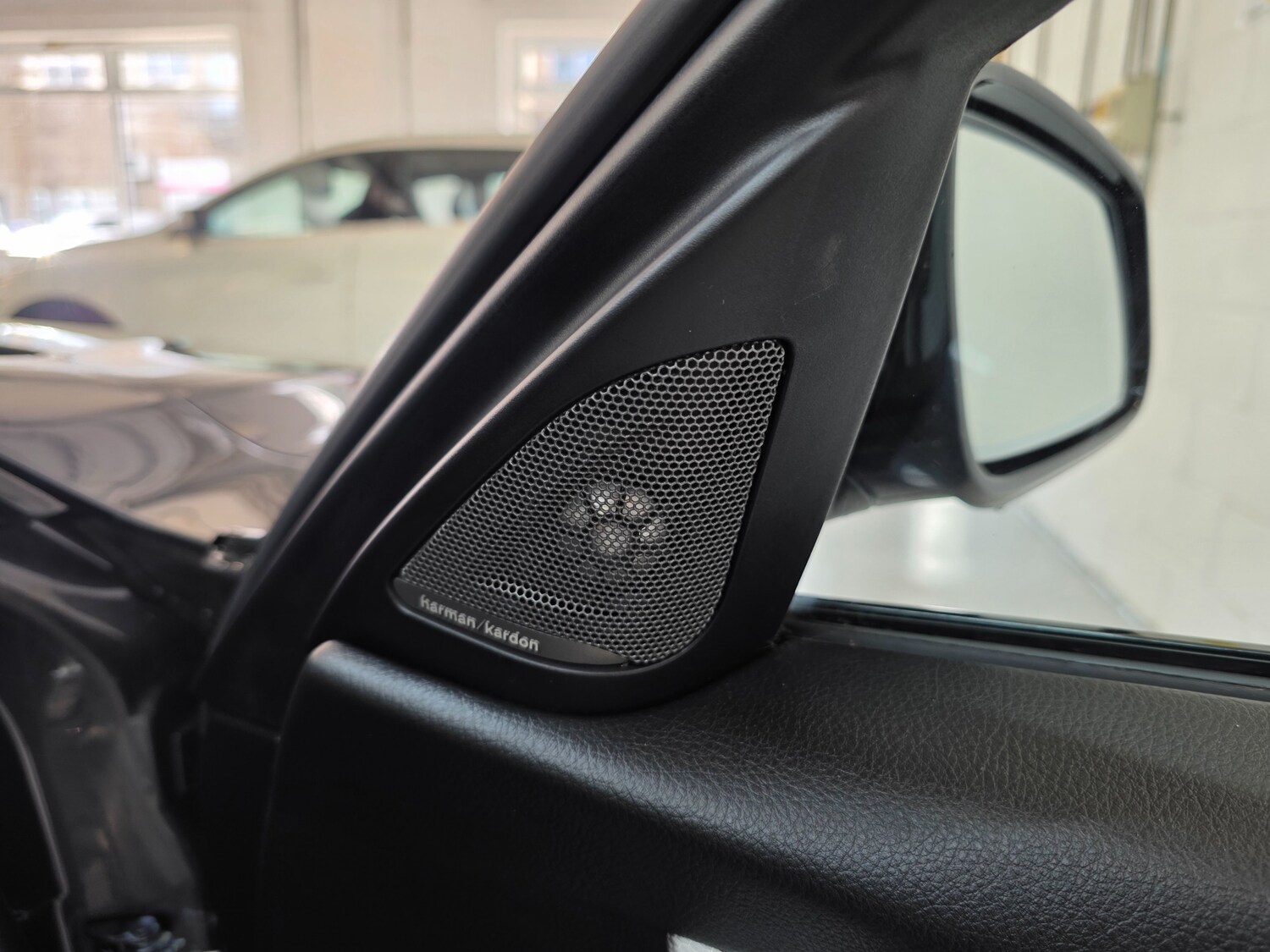 Used BMW 3 Series 2018 for sale - 76174152: Photo 43