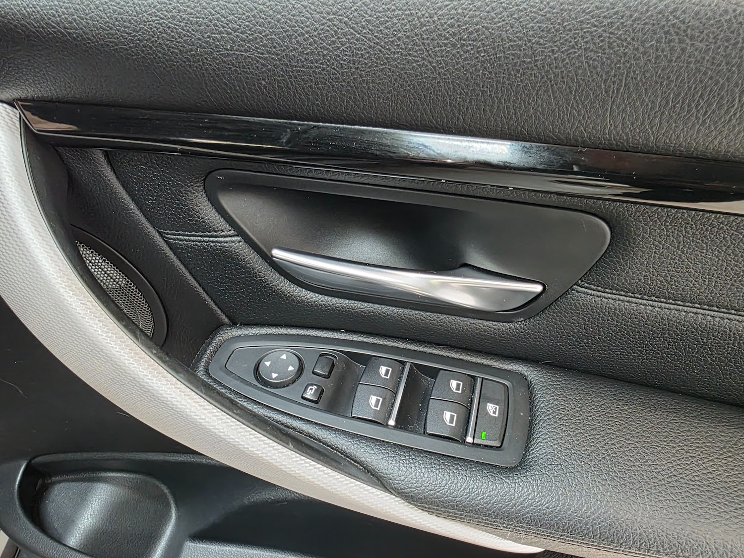 Used BMW 3 Series 2018 for sale - 76174152: Photo 44