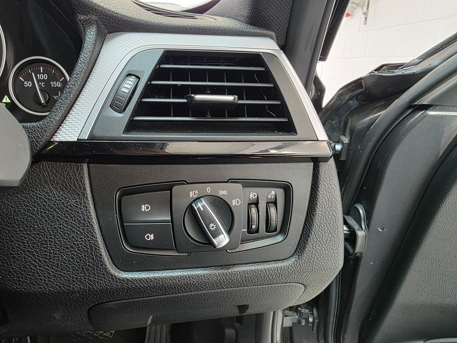 Used BMW 3 Series 2018 for sale - 76174152: Photo 45