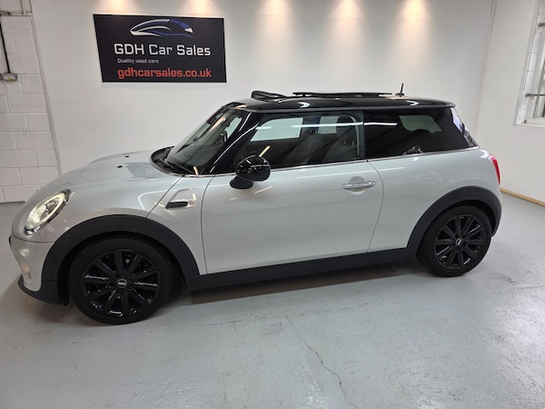 Used MINI Hatch 2018 for sale - 76299845: Photo 13