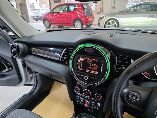 Used MINI Hatch 2018 for sale - 76299845: Photo 31