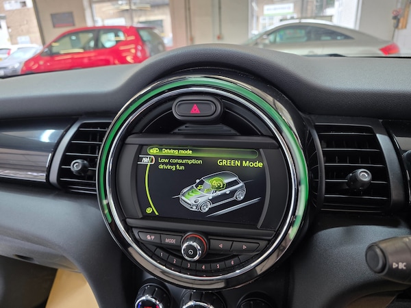 Used MINI Hatch 2018 for sale - 76299845: Photo 37